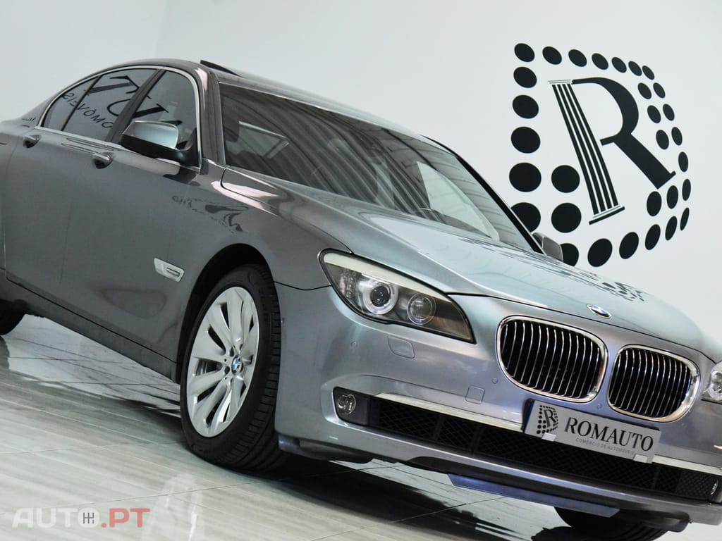 BMW ActiveHybrid 7 V8 HYBRID