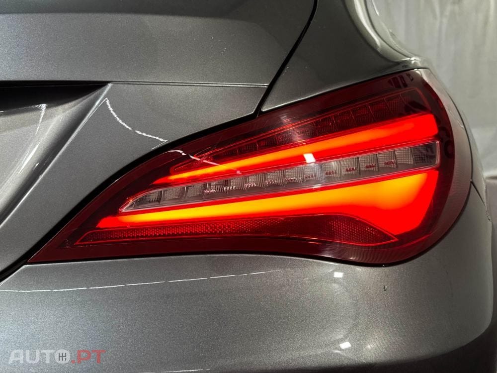 Mercedes-Benz CLA 200 d 4Matic 7G-DCT UrbanStyle Edition