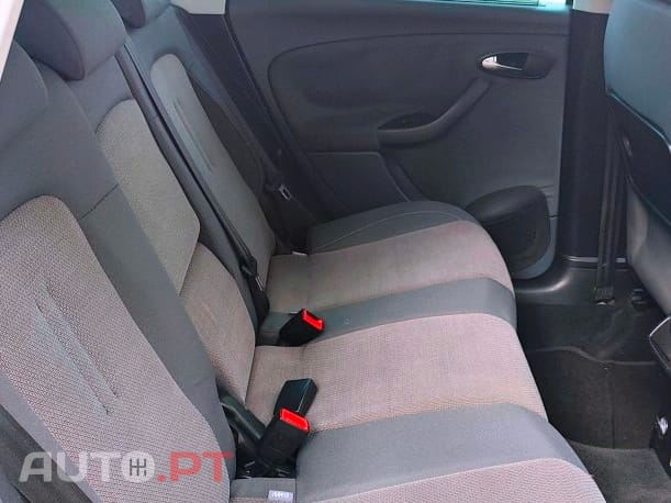 Seat Altea XL Sport 1.6 TDI 105cv / 109 Eur mês