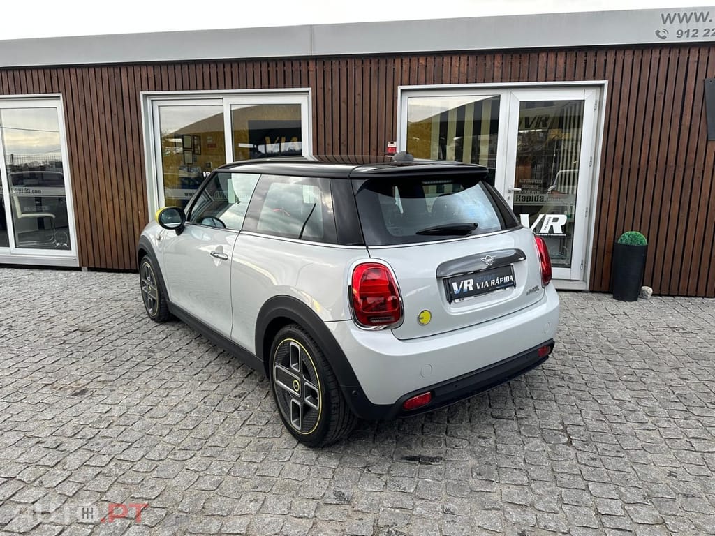 MINI Cooper Cooper SE