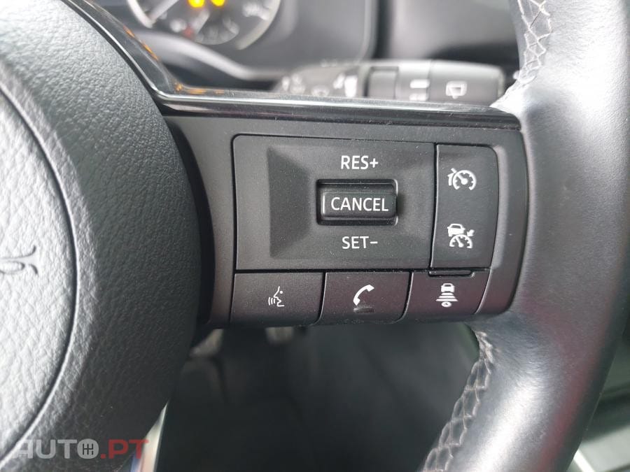 Nissan Qashqai 1.3 DIG-T N-Connecta LED+SKY
