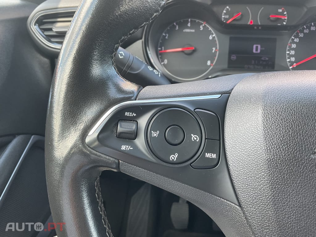 Opel Crossland X 1.2 Business Edition