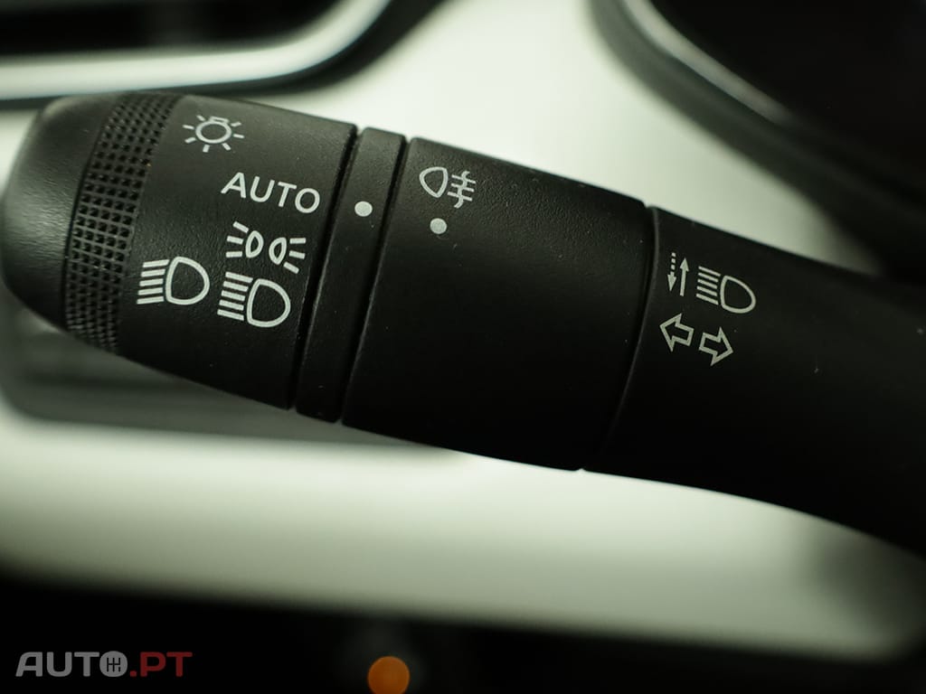 Renault Clio Clio 1.0 TCe Limited Bi-Fuel