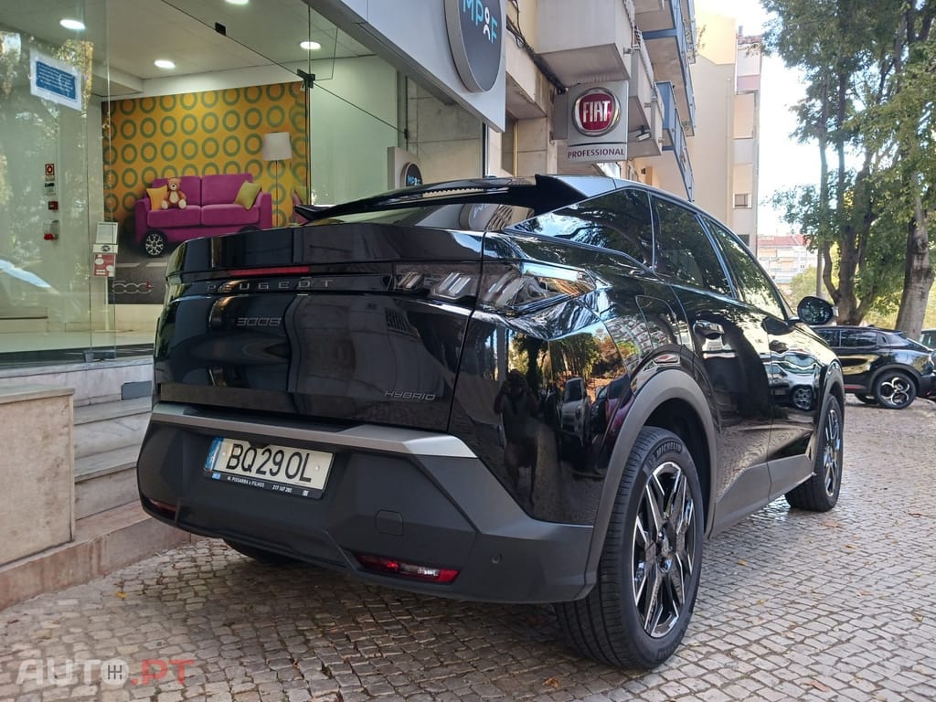Peugeot 3008 1.2 Hybrid Allure Pack e-DCS6