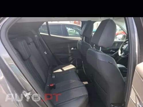 Peugeot 2008 1.5 BlueHDi Allure Pack EAT8