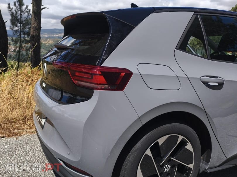 Volkswagen ID.3 58 kWh Pro — fotografia 11