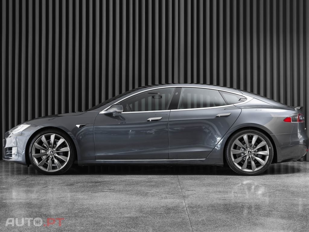 Tesla Model S 75D
