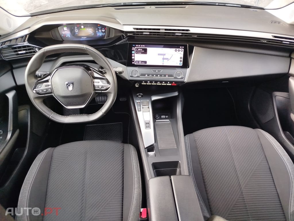 Peugeot 308 PureTech 130 EAT8 Active Pack