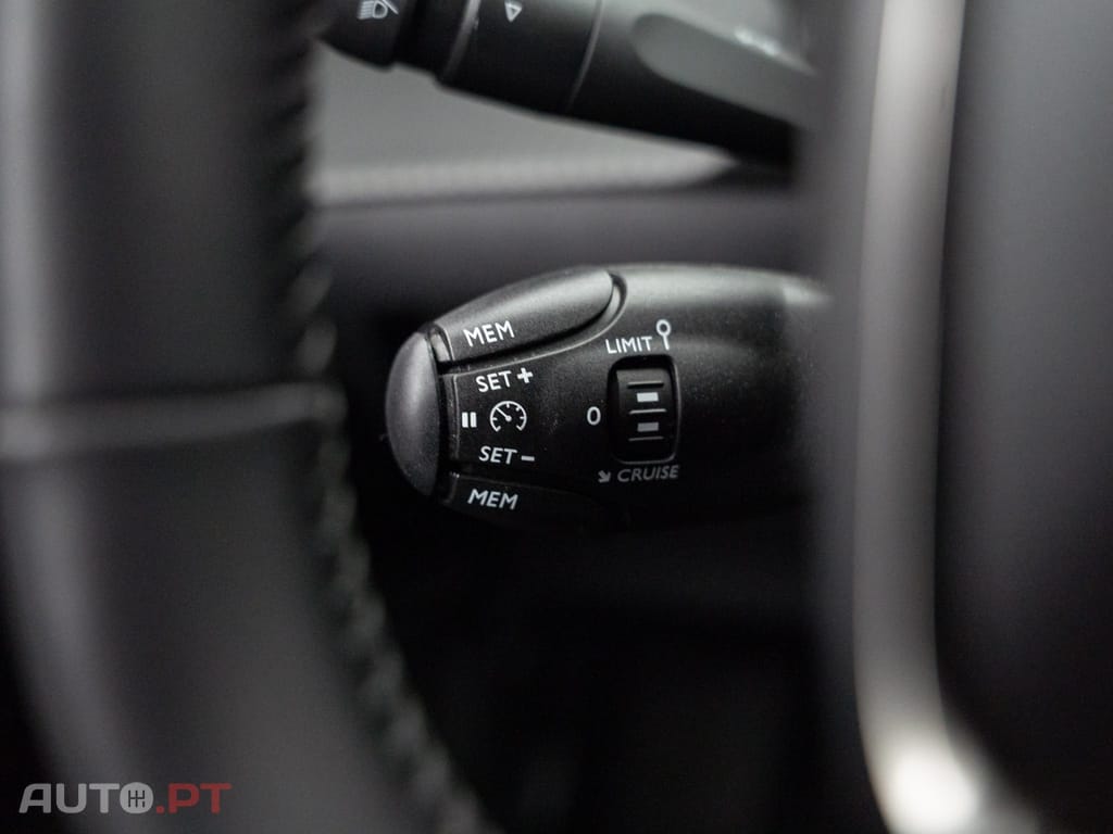 Peugeot E-208 50 kWh Active Pack