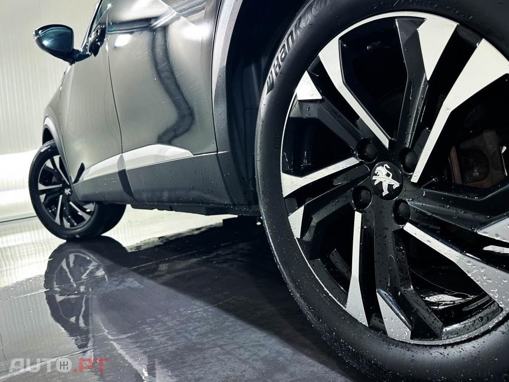 Peugeot E-2008 50 kWh GT