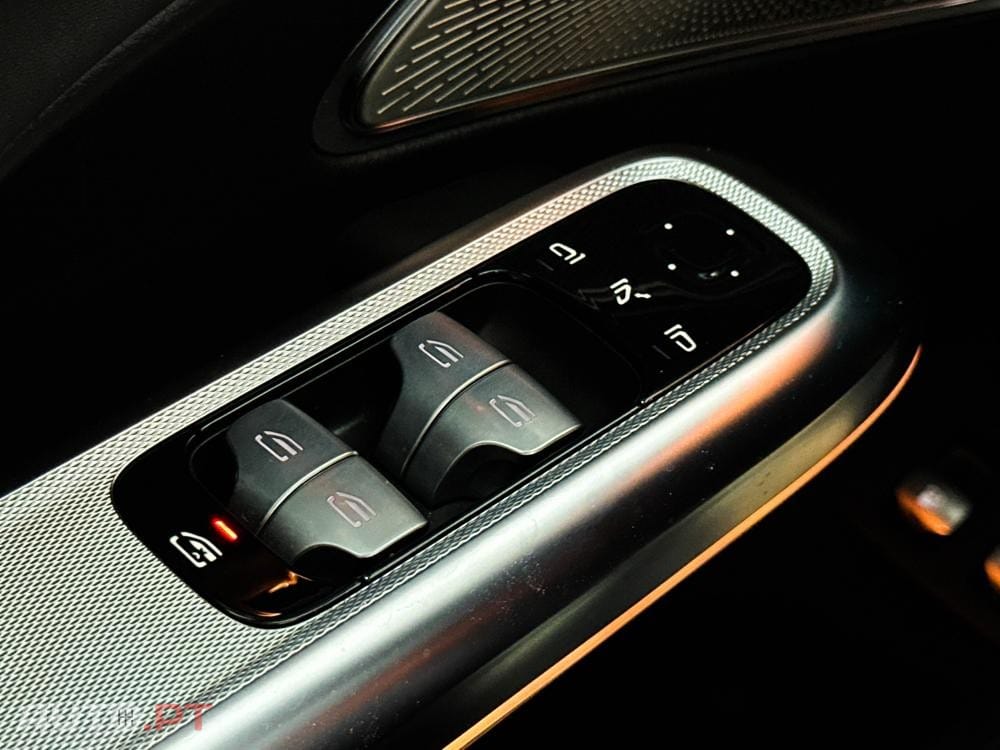 Mercedes-Benz E 300 e AMG Line