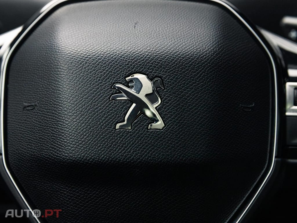 Peugeot 5008 1.5 BlueHDi Allure EAT8