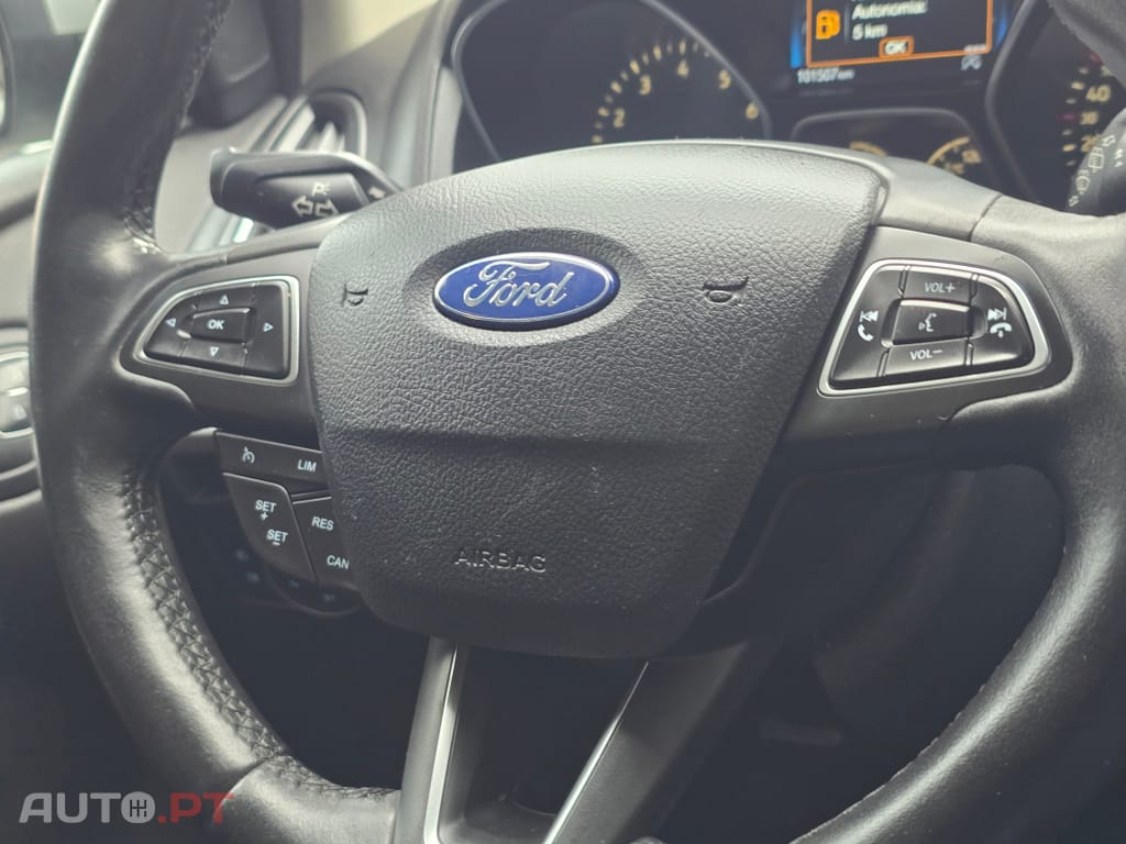 Ford Focus SW 1.0 EcoBoost Titanium