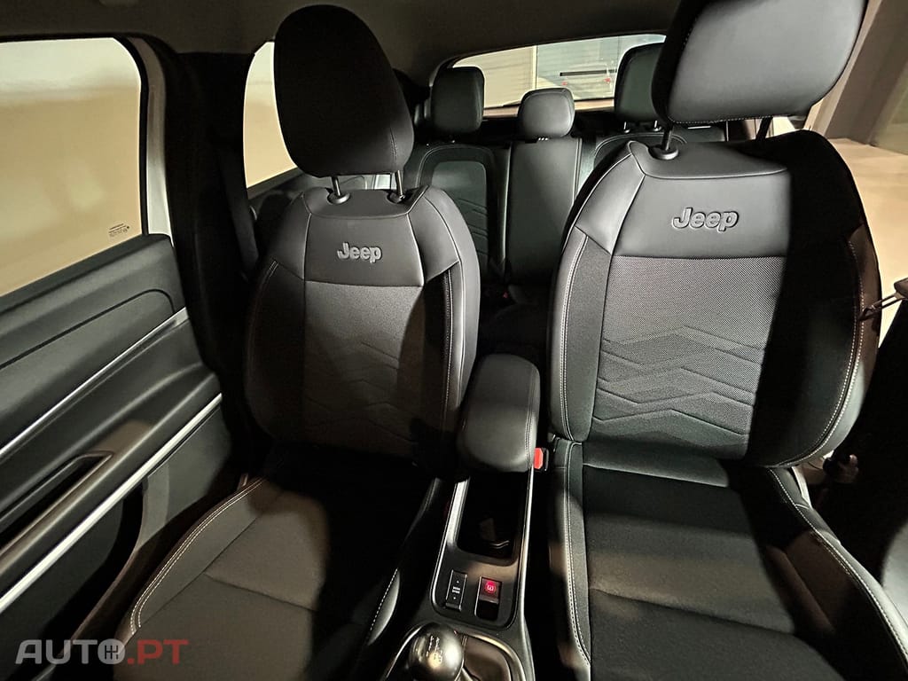 Jeep Avenger 1.2 GSE T3 Summit