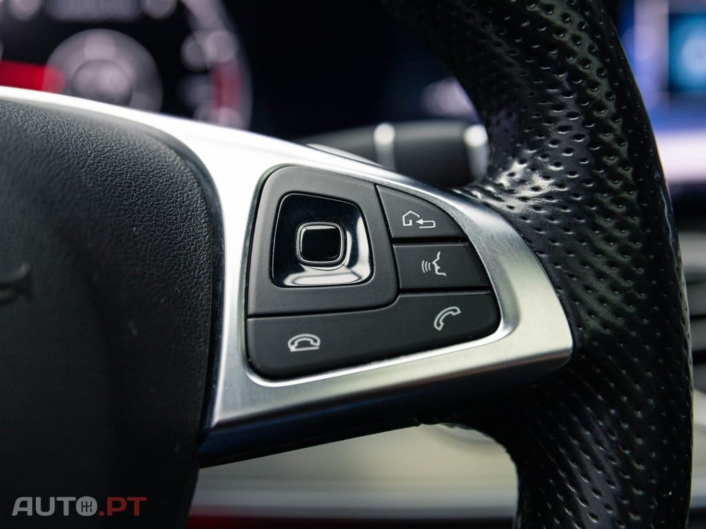 Mercedes-Benz E 220 d AMG Line