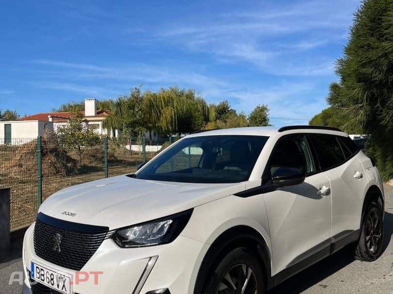 Peugeot 2008 1.2 PureTech Allure Pack