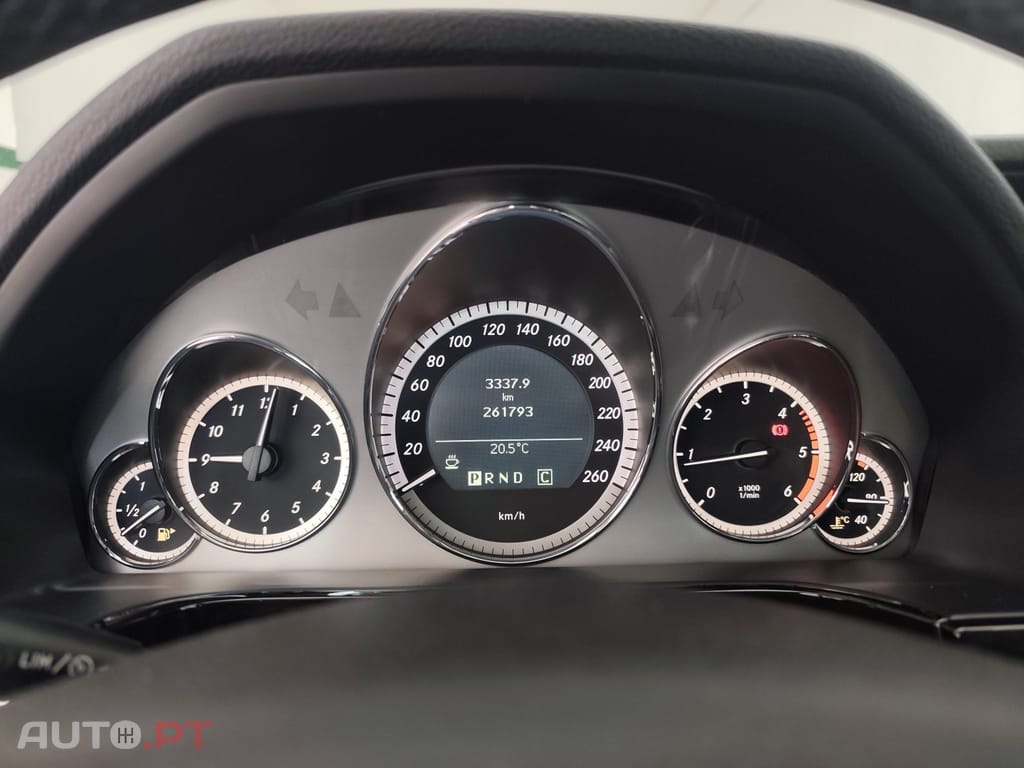 Mercedes-Benz E 250 CDi Avantgarde BlueEfficiency Auto.