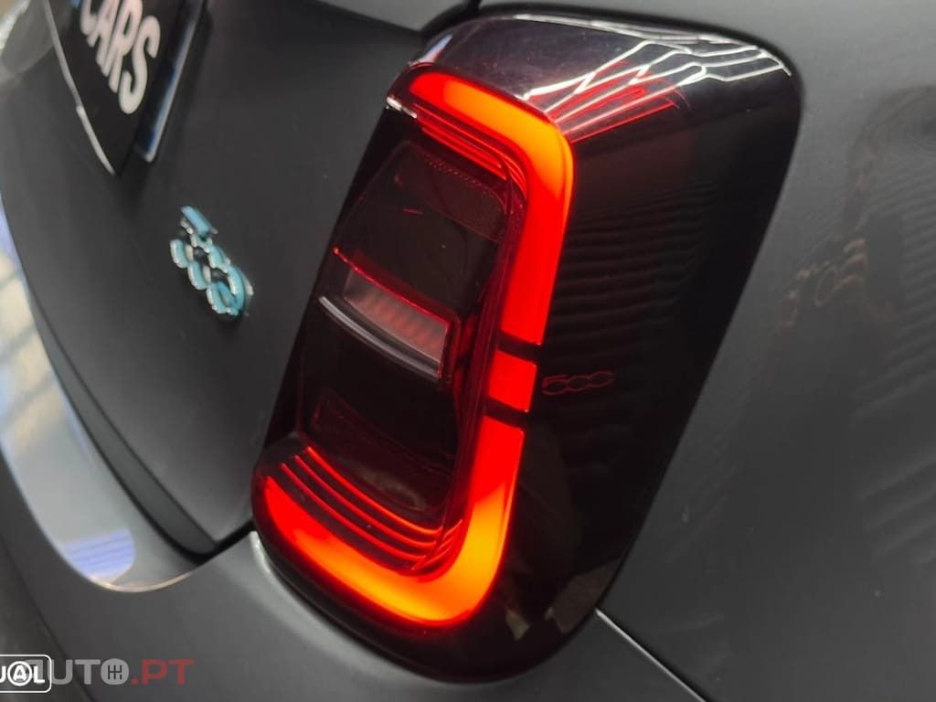 Fiat 500e La Prima