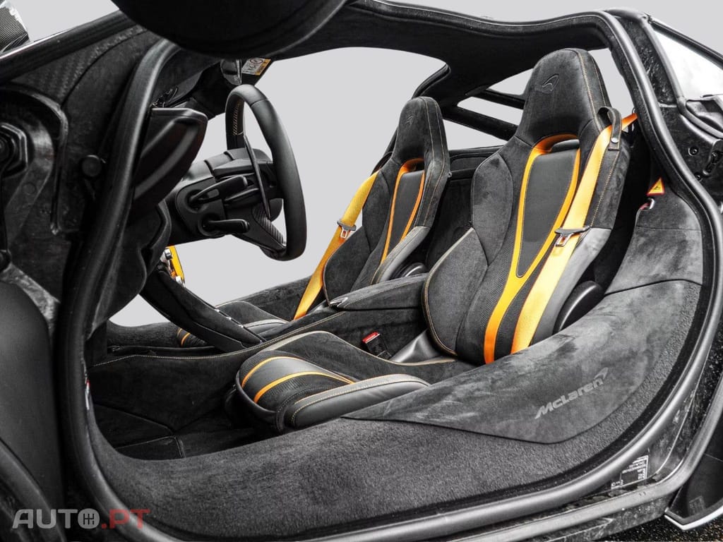 McLaren 720 S Coupé