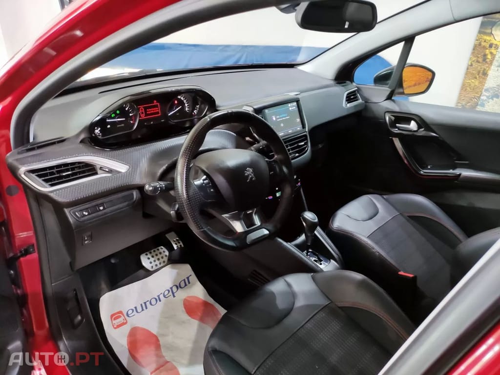 Peugeot 208 1.2 PureTech GT Line EAT6