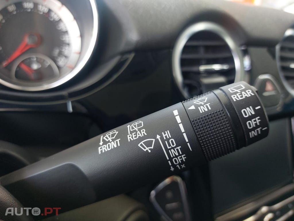 Opel Adam 1.2 Glam