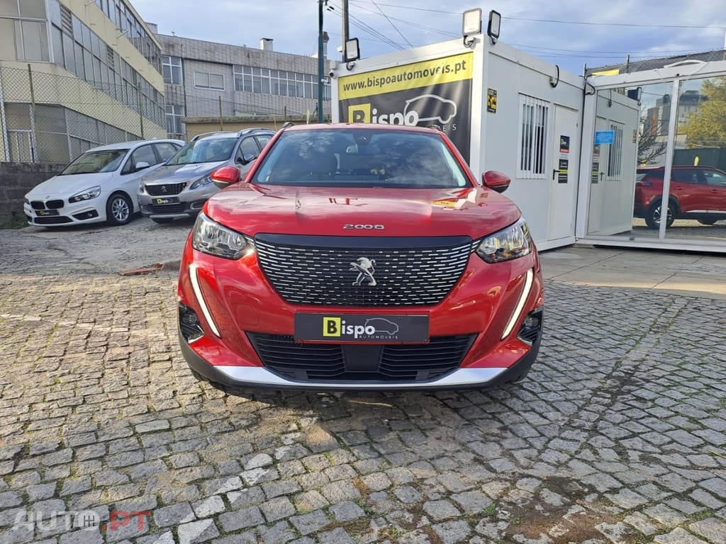 Peugeot 2008 PureTech 130 EAT8 GT