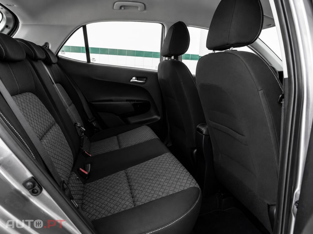 Kia Picanto 1.0 MPi Urban 5AMT — fotografia 15
