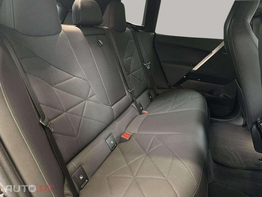 BMW iX xDrive40 I.V.A DEDUTÍVEL 
