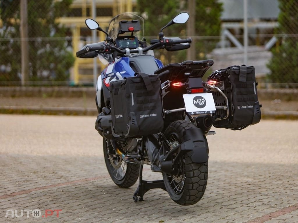 BMW R trophy