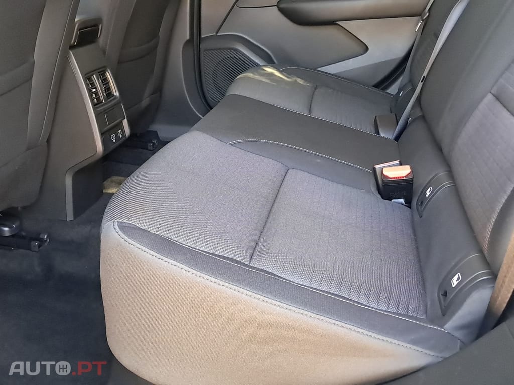 Renault Arkana 1.6 E-Tech Business