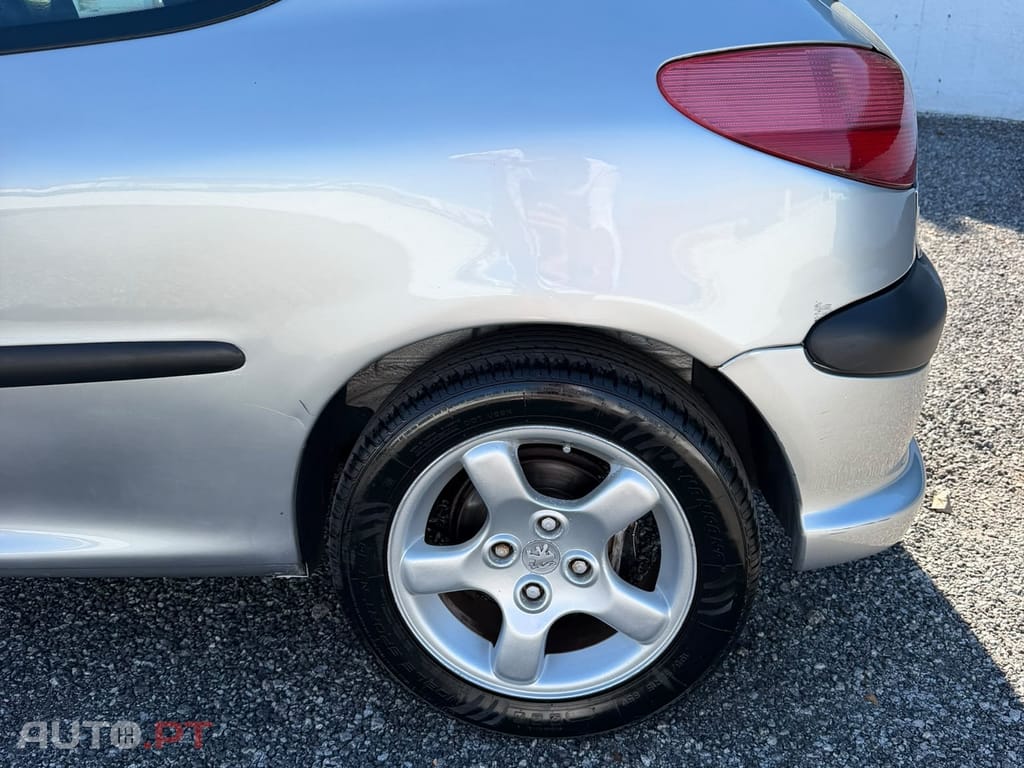 Peugeot 206 1.6 GTi