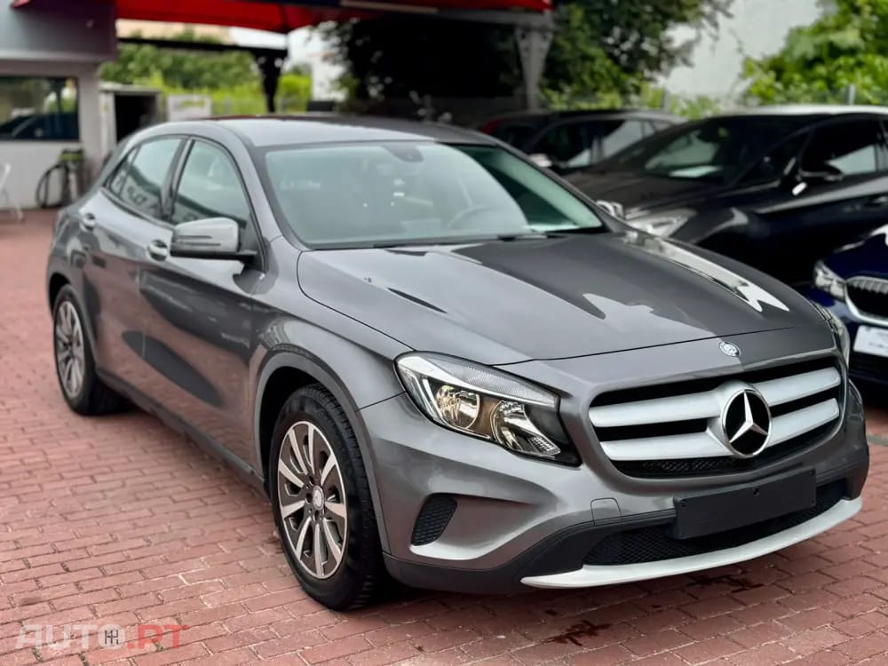 Mercedes-Benz GLA 180 d Style