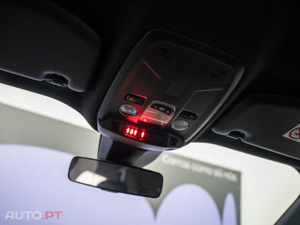 Peugeot 2008 1.2 PureTech Active Pack