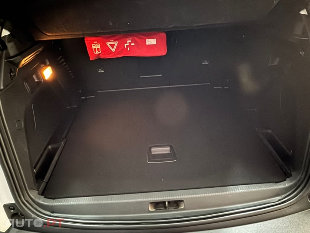 Peugeot 3008 1.2 PureTech Allure EAT8