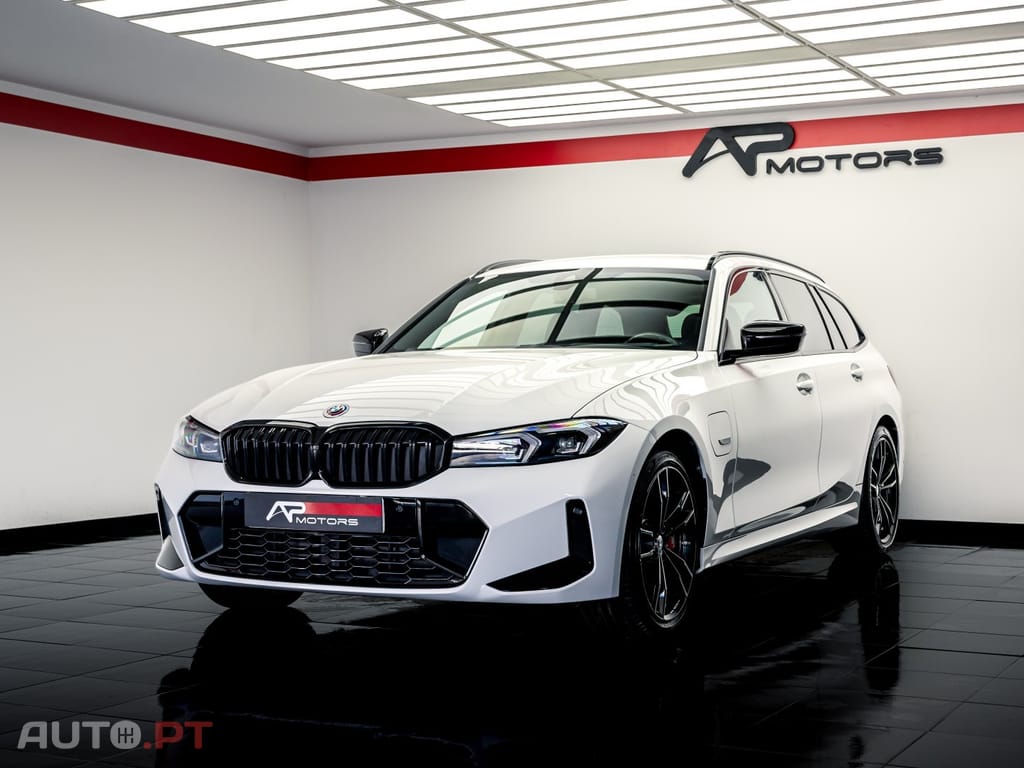 BMW 330 e Pack Desportivo M Auto