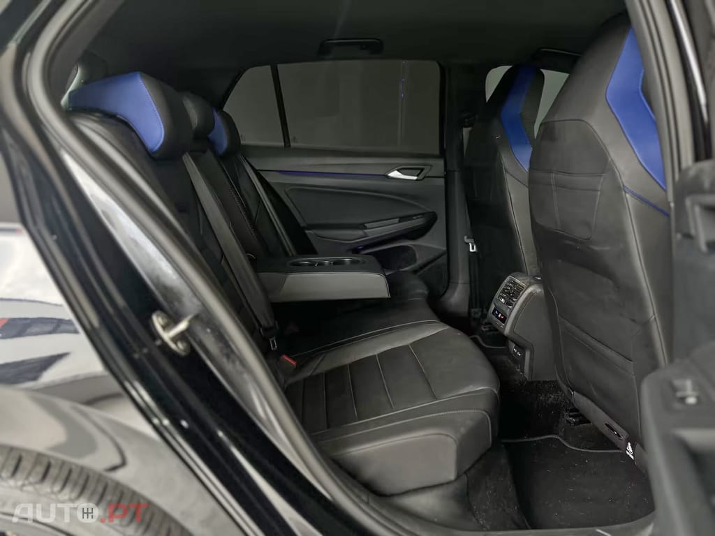 Volkswagen Golf 2.0 TSI R DSG