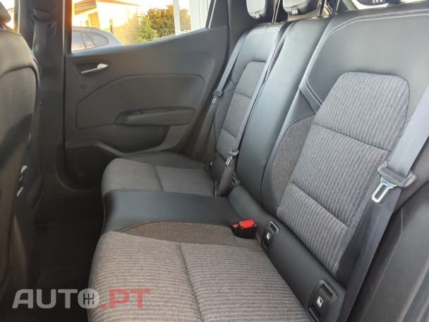 Renault Clio TCe 100 INTENS