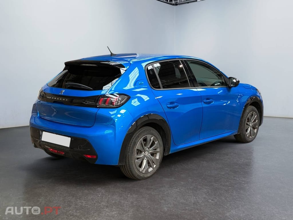 Peugeot E-208 50 kWh Allure Pack