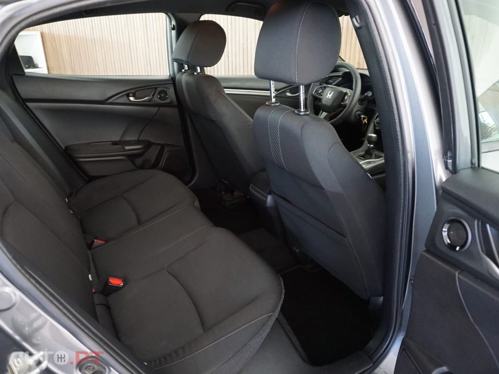 Honda Civic 1.6 i-DTEC Elegance Navi