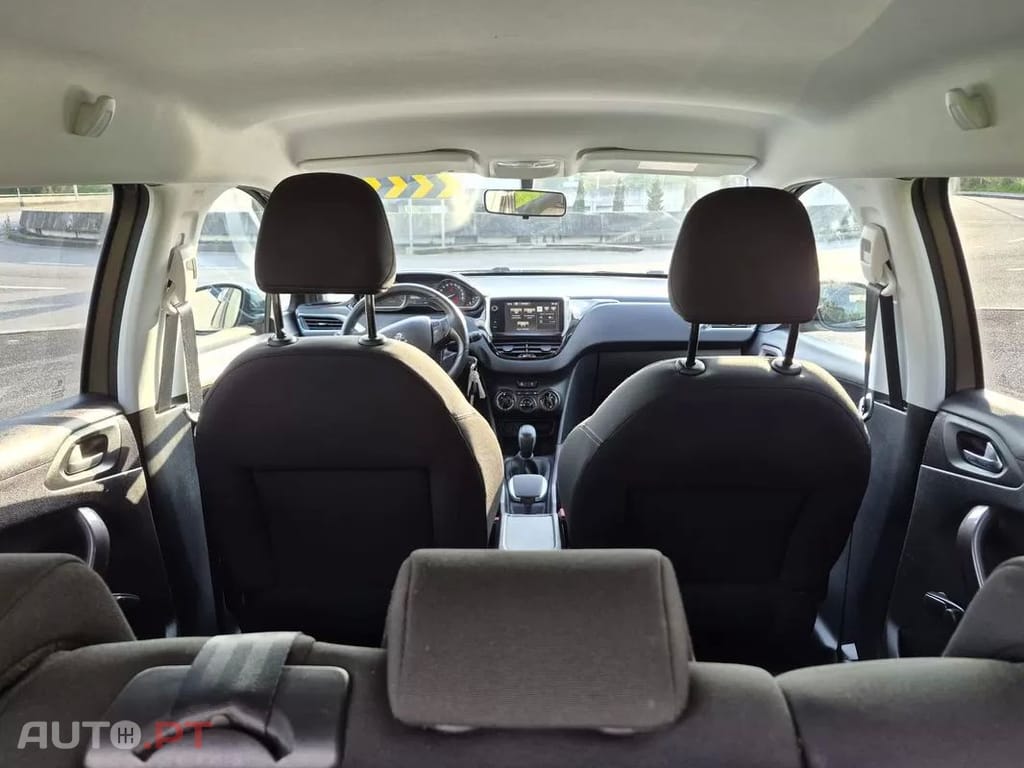 Peugeot 2008 1.2 PureTech Style