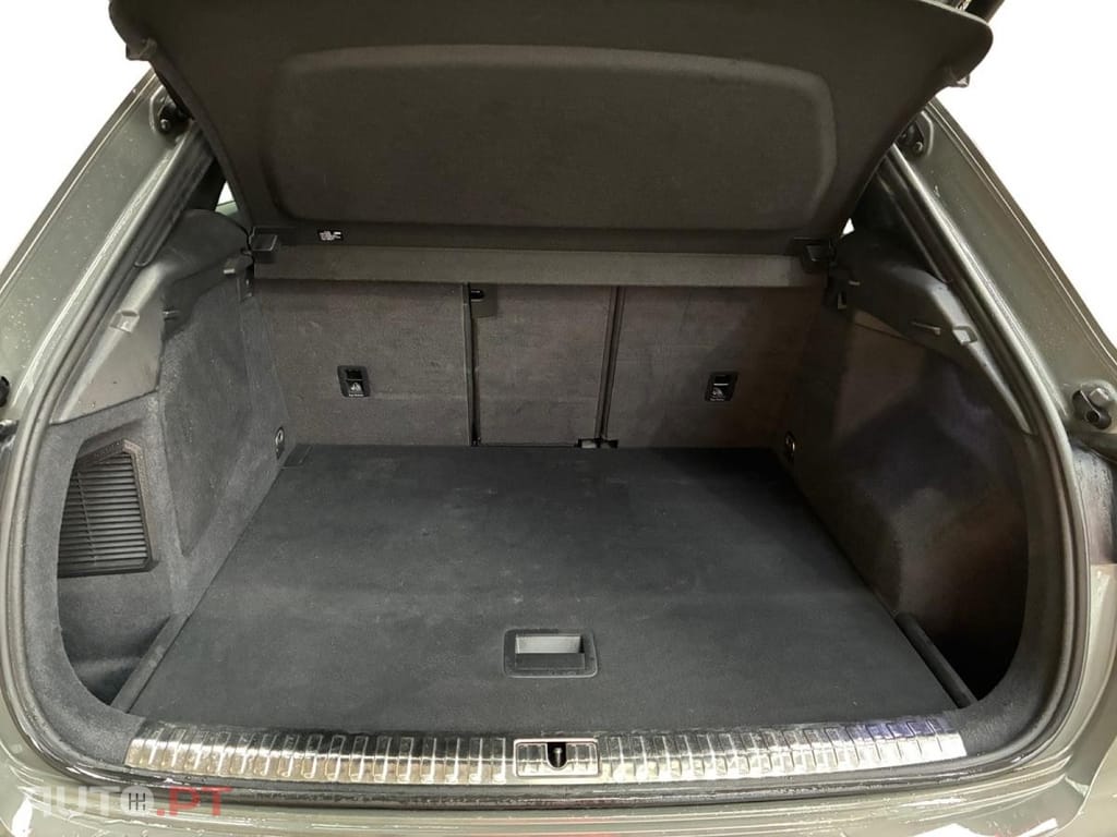 Audi Q3 45 TFSIe S line S tronic