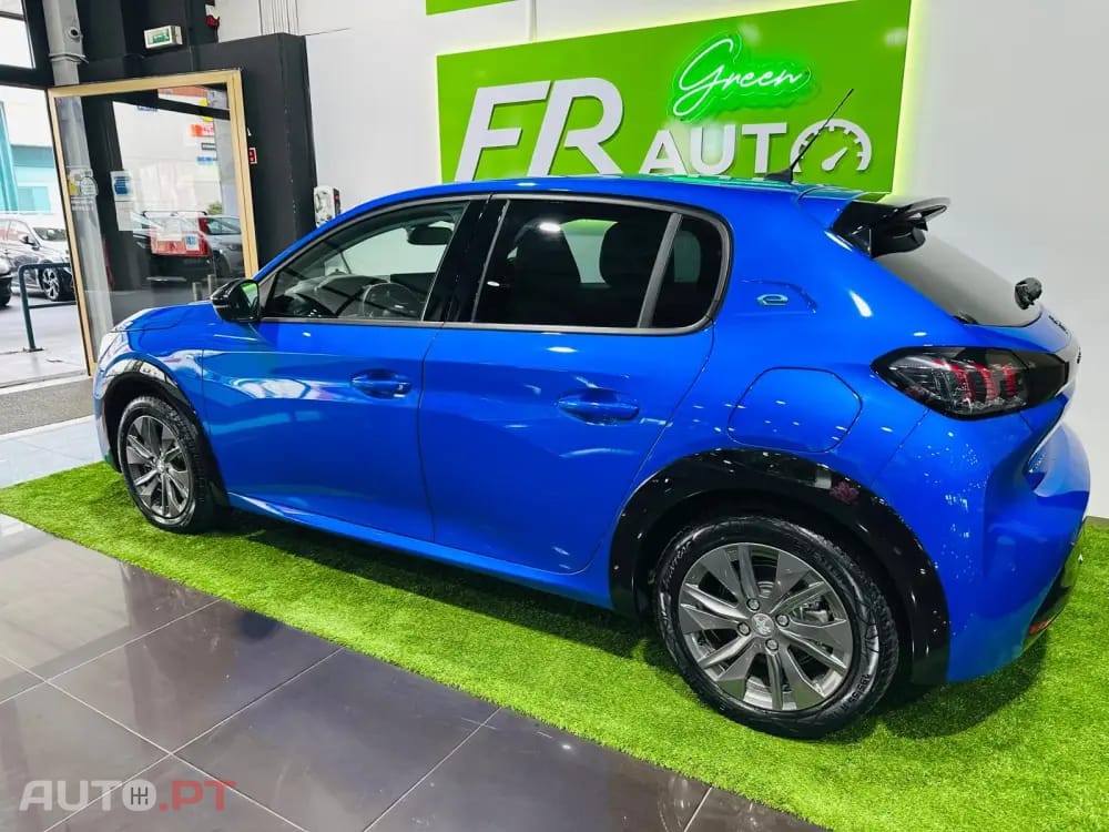Peugeot E-208 50 kWh Allure