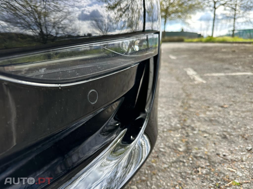 Tesla Model 3 Long Range Tração Integral