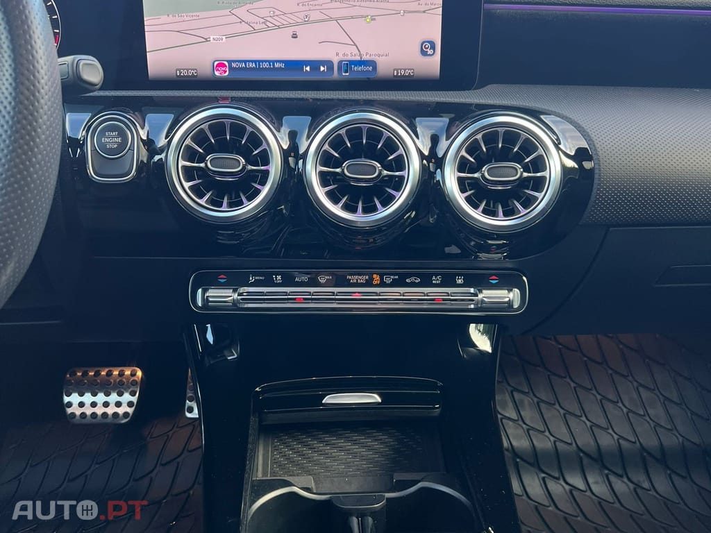 Mercedes-Benz A 250 e AMG Line