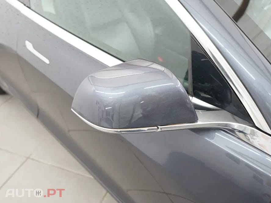 Tesla Model 3 Standard Range Plus RWD