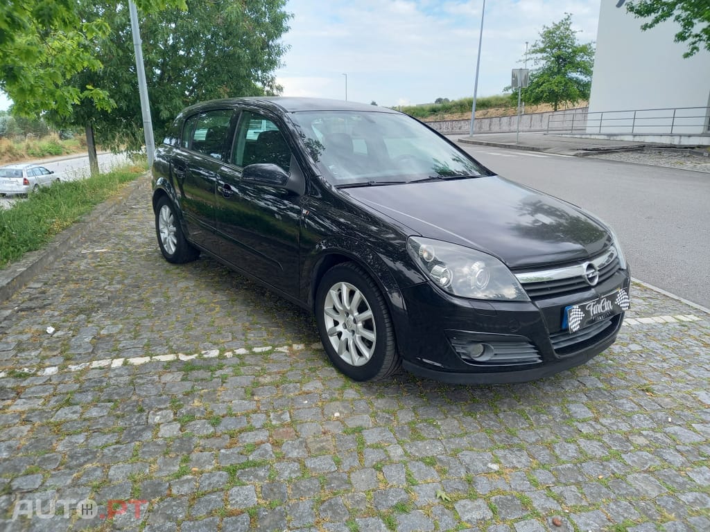 Opel Astra 1.4 Elegance
