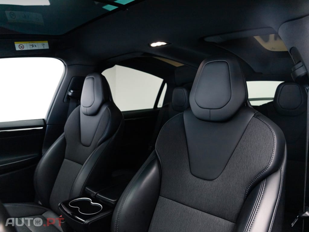 Tesla Model X 75