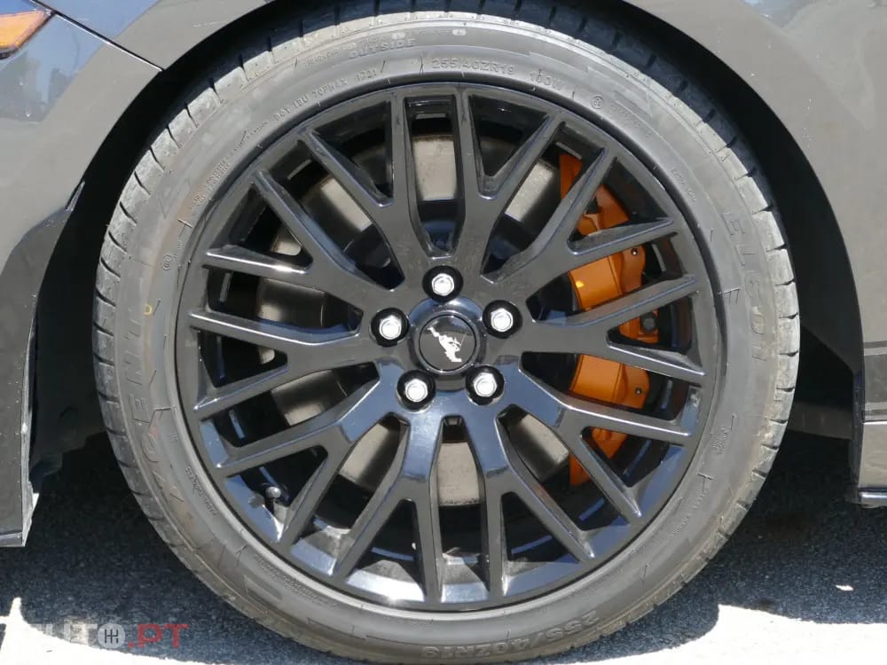 Ford Mustang GT Bullit