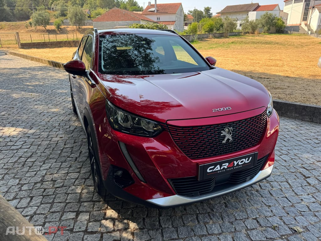 Peugeot E-2008 50 kWh Allure