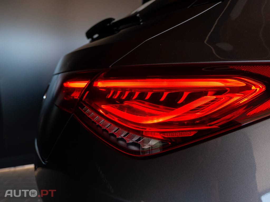 Mercedes-Benz CLA 250 e Shooting Brake 8G-DCT Edition AMG Line